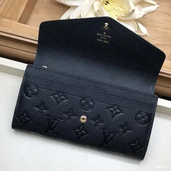 LOUIS WALLET SARAH VUITTON 0705